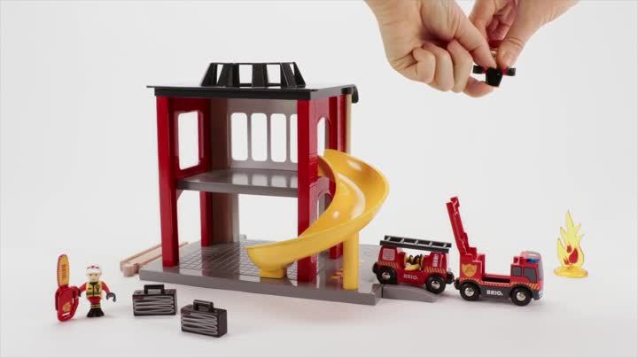 BRIO World – 33833 World Central Fire Station | Interactive Toy